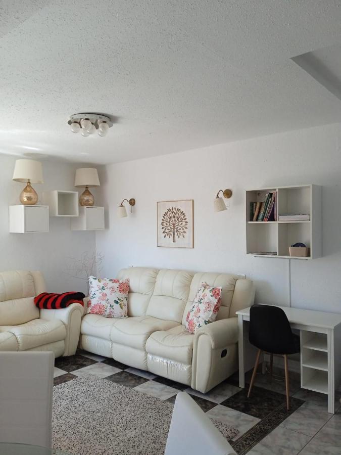 Cozy Apartment In Fuengirola Hills Exterior foto